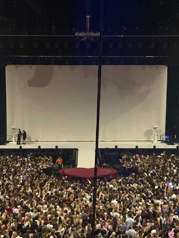 Co-op Live, bloc: 218, rangée: 2, place: 49