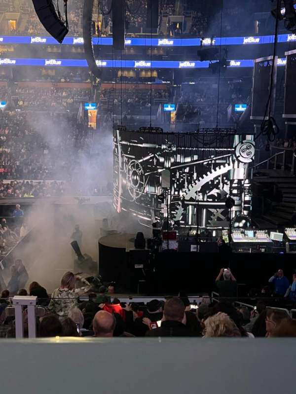 TD Garden, bloc: 107, rangée: A, place: 3
