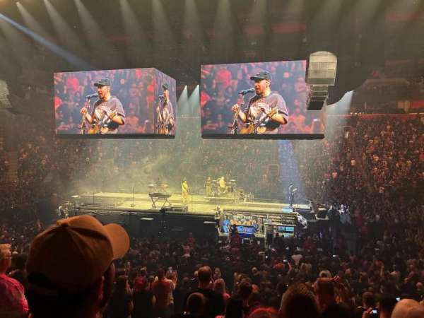 Little Caesars Arena, bloc: 108, rangée: 14, place: 16