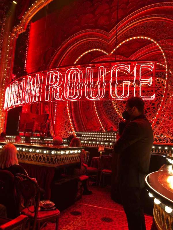 Al Hirschfeld Theatre, bloc: Orchestra R, rangée: E, place: 2