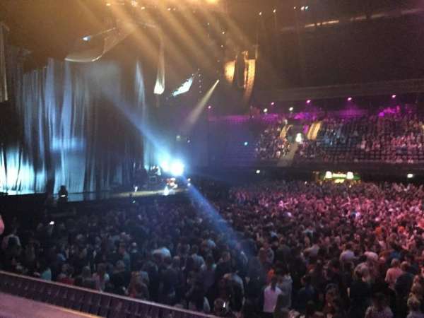 Ziggo Dome, bloc: 110, rangée: 1, place: 367