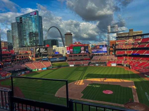 Busch Stadium, bloc: 354, rangée: 2, place: 11