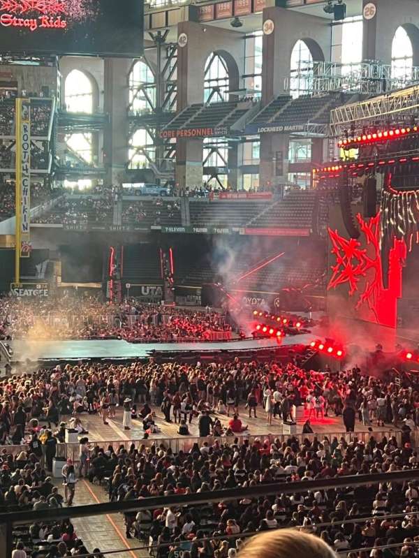 Globe Life Field, bloc: 126, rangée: 3, place: 13