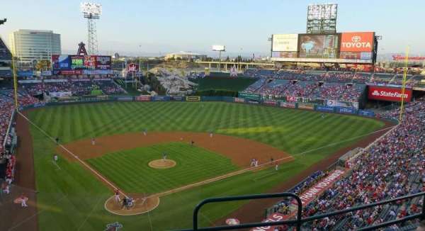 Angel Stadium, bloc: 420, rangée: D, place: 15