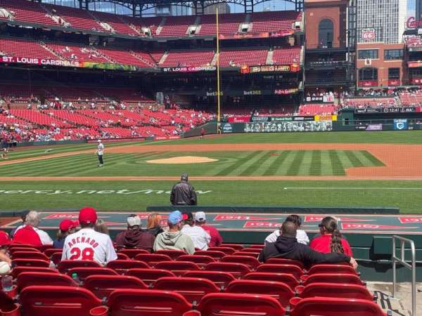 Busch Stadium, bloc: 144, rangée: 5, place: 12