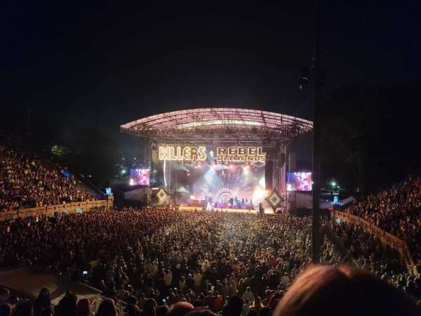 Forest Hills Stadium, bloc: 501, rangée: M, place: 8