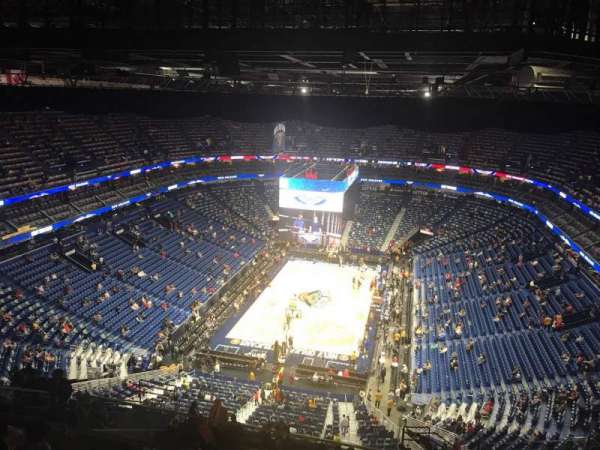 Smoothie King Center, bloc: 323, rangée: 19, place: 2