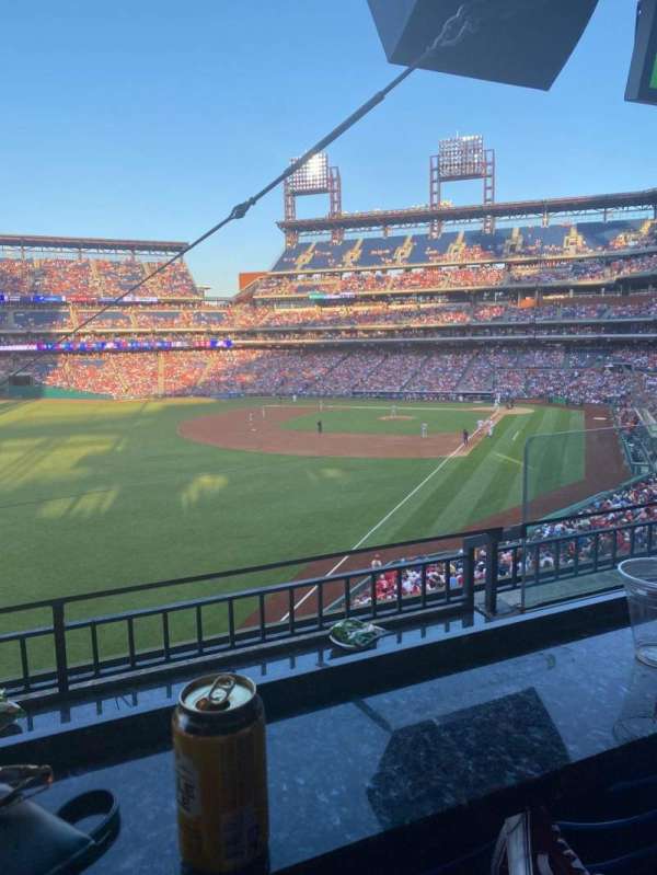 Citizens Bank Park, bloc: Suite 1, rangée: 2, place: 7