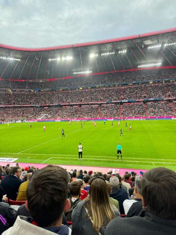 Allianz Arena, bloc: 104, rangée: 14, place: 28