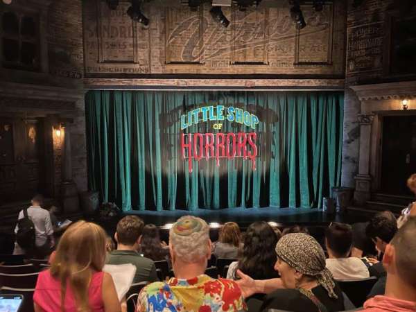 Westside Theatre Upstairs, bloc: Orchestra C, rangée: J, place: 108