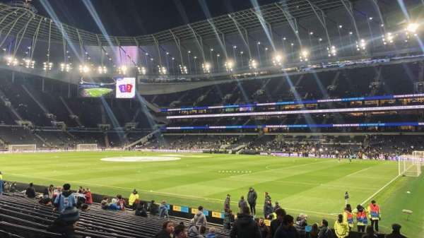 Tottenham Hotspur Stadium, bloc: 117, rangée: 19, place: 518