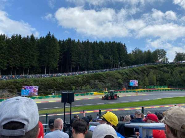 Circuit de Spa-Francorchamps, bloc: D, rangée: 8, place: 25