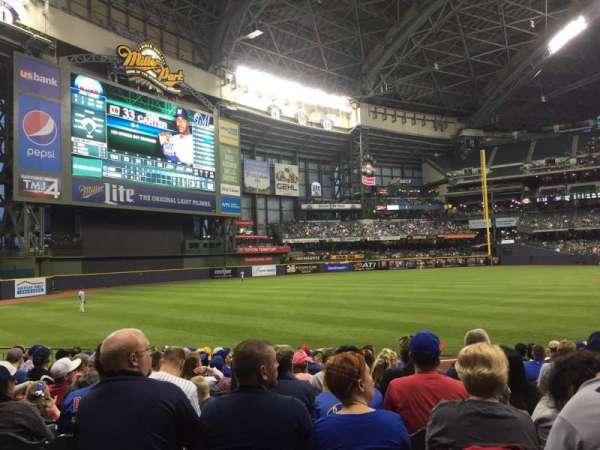 American Family Field, bloc: 128, rangée: 14, place: 4