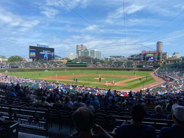 Wrigley Field, bloc: 216, rangée: 4, place: 2