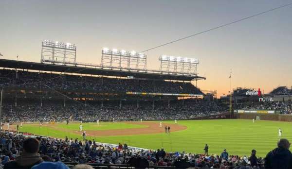 Wrigley Field, bloc: 231, rangée: 3, place: 3