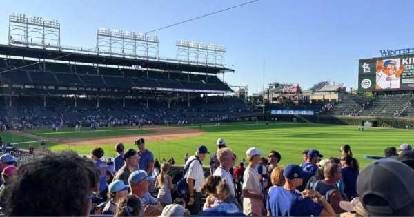 Wrigley Field, bloc: 231, rangée: 4, place: 9