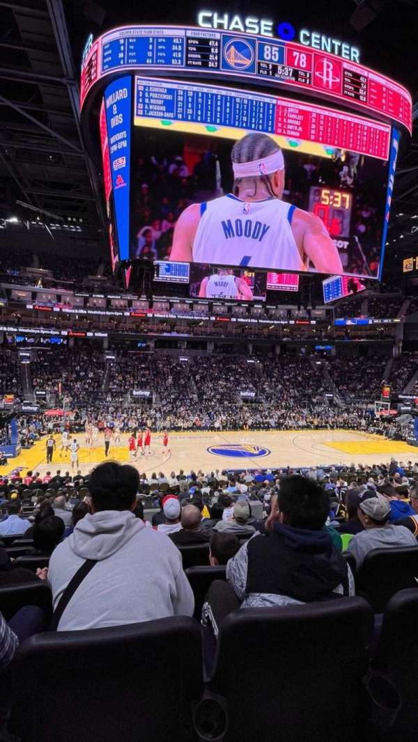 Chase Center, bloc: 104, rangée: 8, place: 14