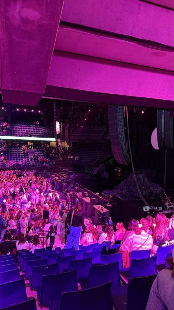 Lotto Arena, bloc: 114, rangée: 15, place: 8