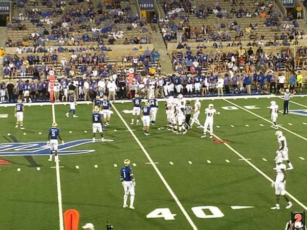 H. A. Chapman Stadium, bloc: 104, rangée: 26, place: 22