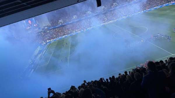 Ibrox Stadium, bloc: CD5, rangée: O, place: 0220