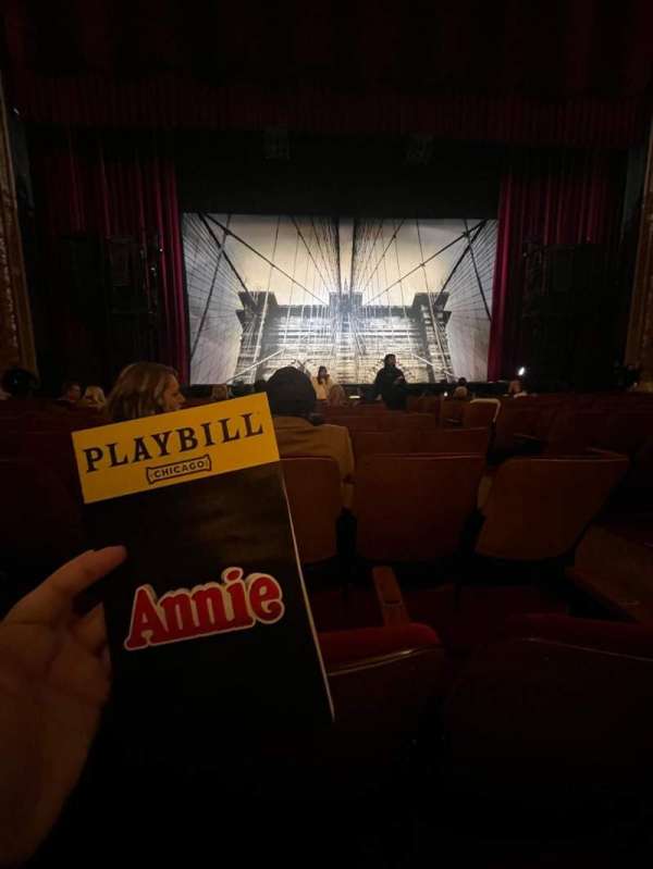 Chicago Theatre, bloc: MNFL4L, rangée: LL, place: 405
