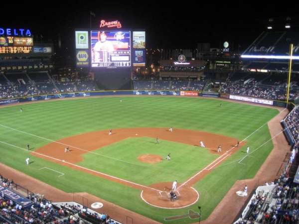 Turner Field, bloc: 404, rangée: 3, place: 7