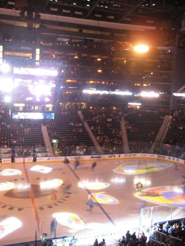State Farm Arena, bloc: 311, rangée: A, place: 1