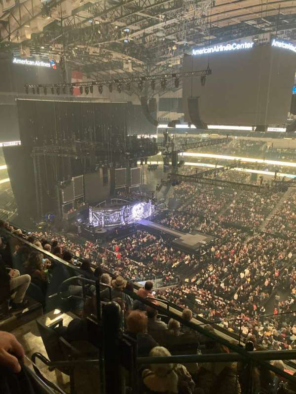 American Airlines Center, bloc: 324, rangée: G, place: 13