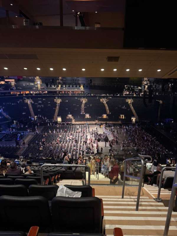 Madison Square Garden, bloc: 210, rangée: 15, place: 21