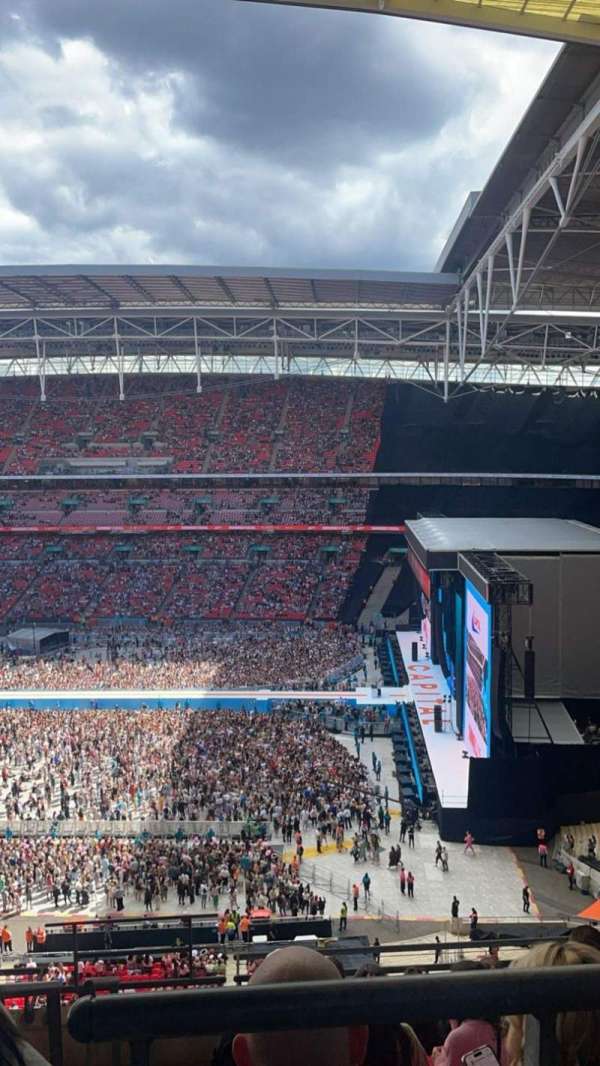 Wembley Stadium, bloc: 549, rangée: 4, place: 279