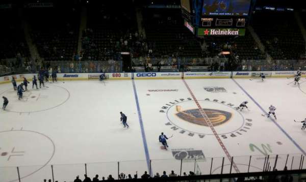 State Farm Arena, bloc: suite seats