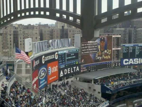 Yankee Stadium, bloc: 432a, rangée: 14, place: 5