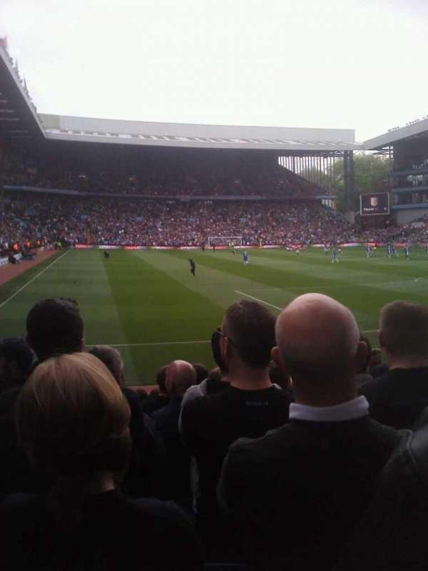 Villa Park, bloc: R2