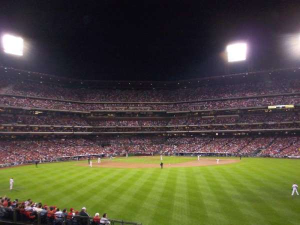 Citizens Bank Park, bloc: Bullpen, rangée: 1, place: none