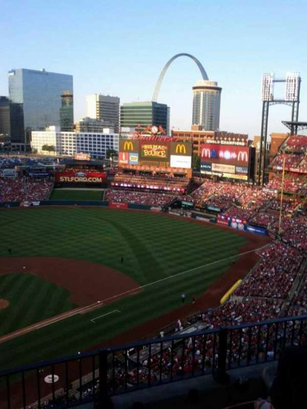 Busch Stadium, bloc: 447, rangée: 2, place: 4
