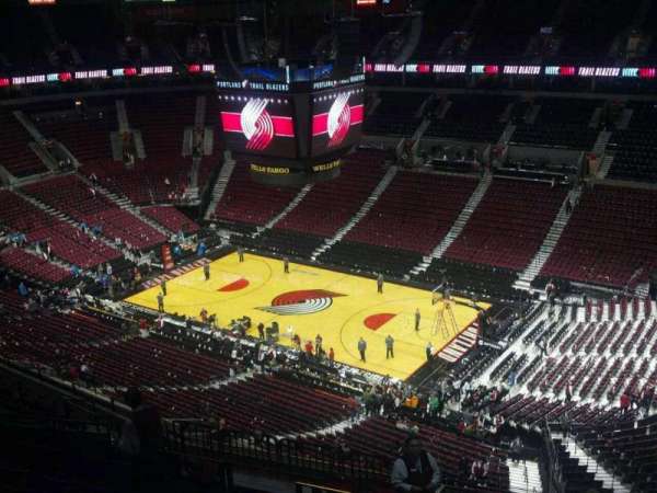 Moda Center, bloc: 332, rangée: N, place: 3