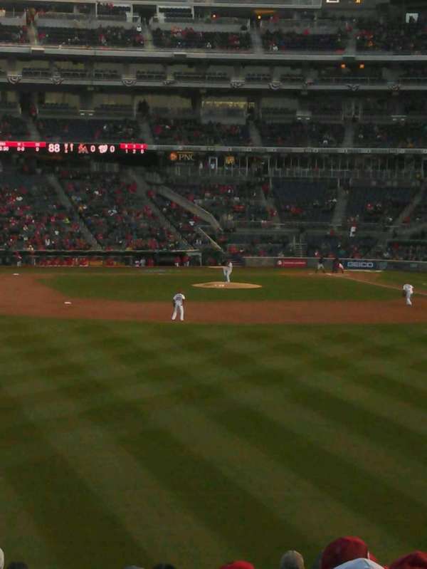 Nationals Park, bloc: 102, rangée: CC, place: 17