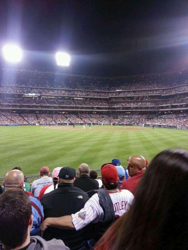 Citizens Bank Park, bloc: 145, rangée: 5, place: 16