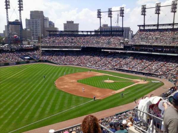 Comerica Park, bloc: 340, rangée: 1, place: 6
