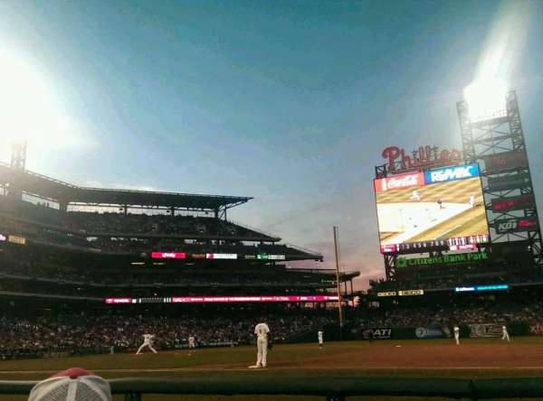 Citizens Bank Park, bloc: 115, rangée: 2, place: 7