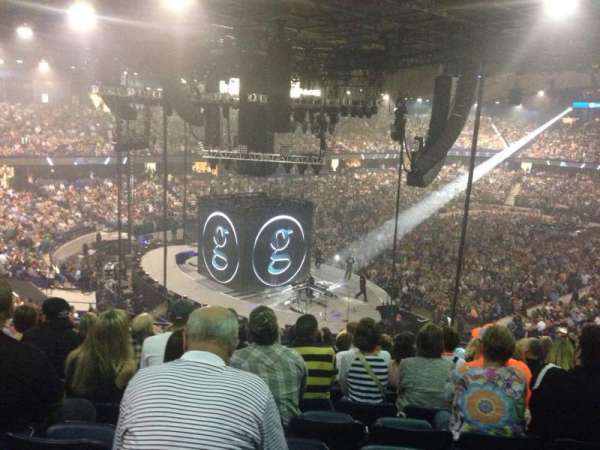Allstate Arena, bloc: 205, rangée: L, place: 35