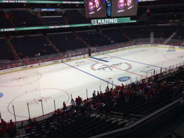 Capital One Arena, bloc: 227, rangée: D, place: 6