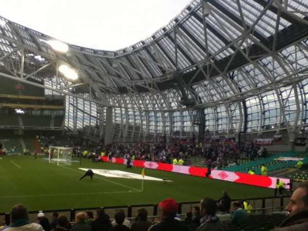Aviva Stadium, bloc: 102, rangée: R