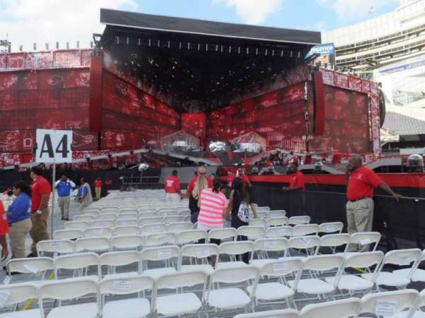 Soldier Field, bloc: B4, rangée: 4, place: 4