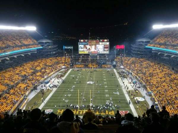 Acrisure Stadium, bloc: 523, rangée: LL, place: 17