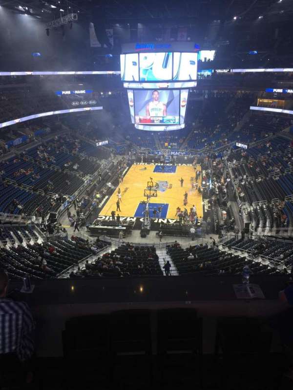 Kia Center, bloc: 216, rangée: 1, place: 18