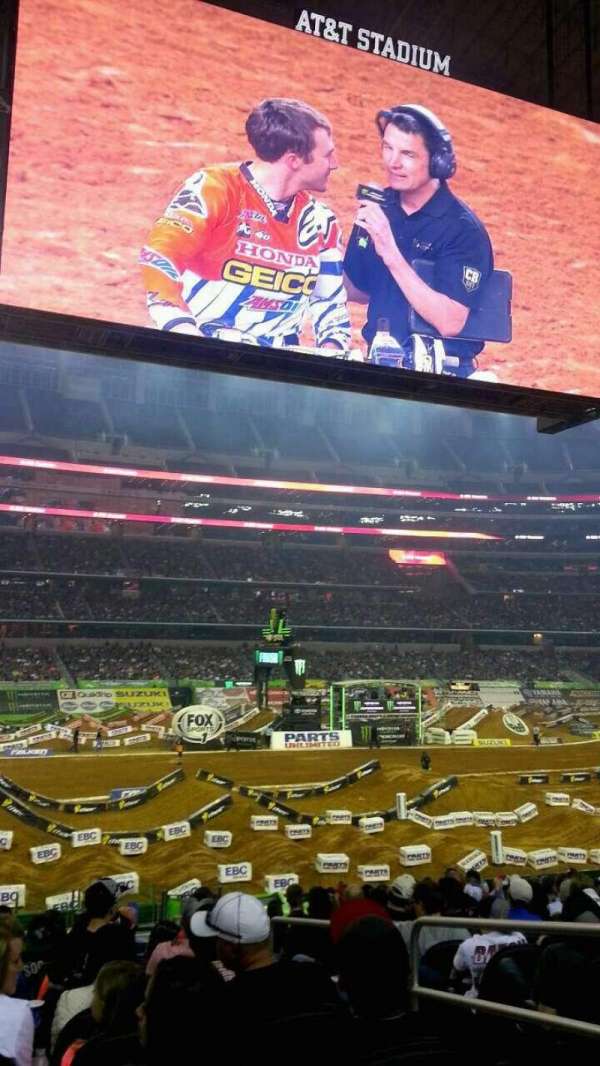 AT&T Stadium, bloc: C112, rangée: 8, place: 3