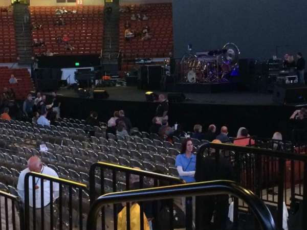 Frank Erwin Center, bloc: 49, rangée: 12, place: 1,2
