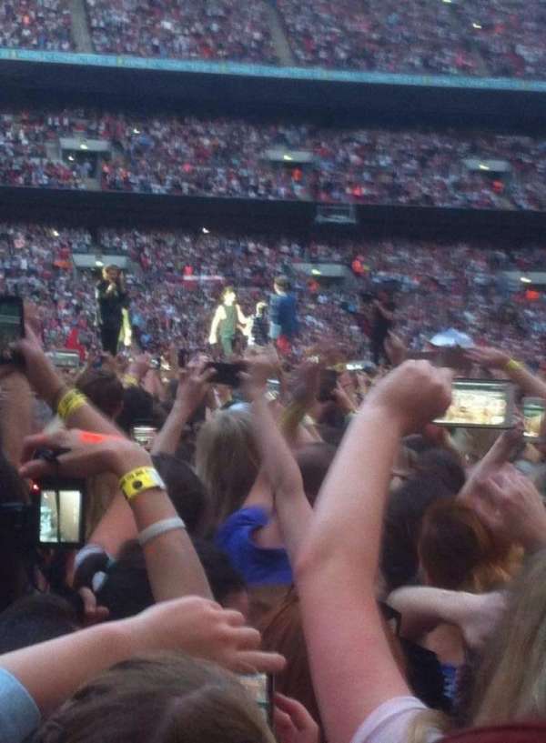 Wembley Stadium, bloc: Yellow zone, rangée: Floor, place: Standing