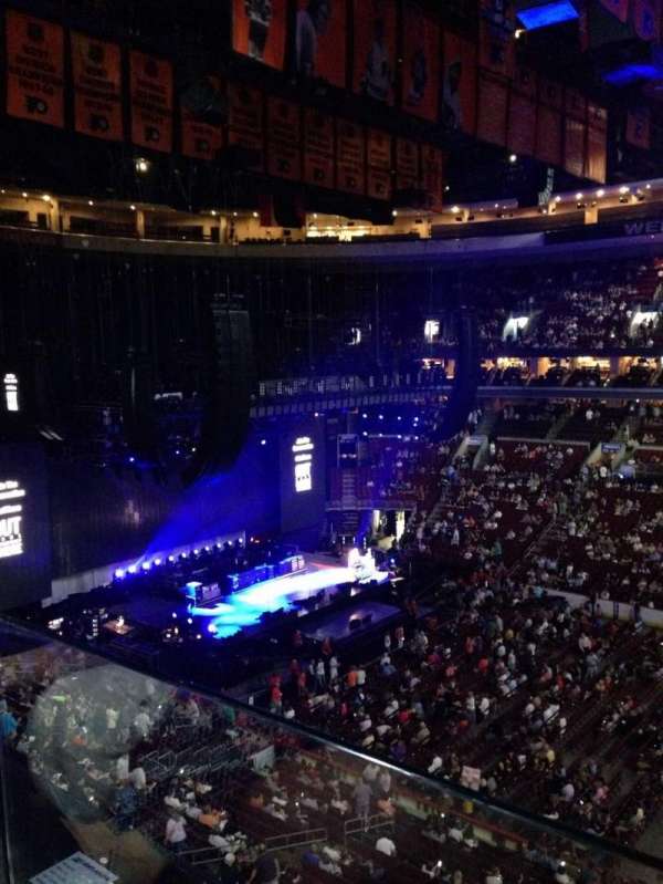 Xfinity Mobile Arena, bloc: 202, rangée: 1, place: 11